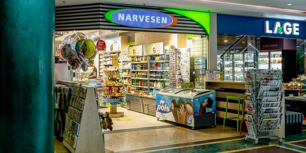 narvesen store at riga airport